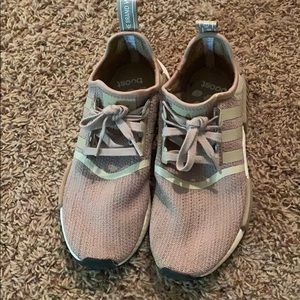 Men’s Adidas NMD R1 shoes